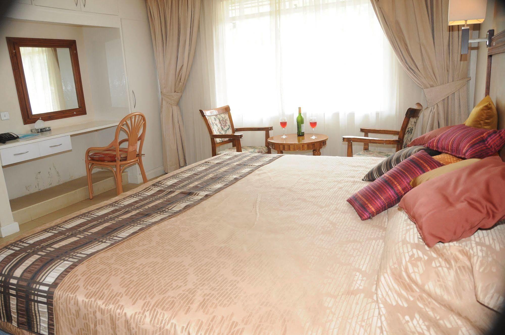 ניירובי Hotel Riverview Westlands מראה חיצוני תמונה
